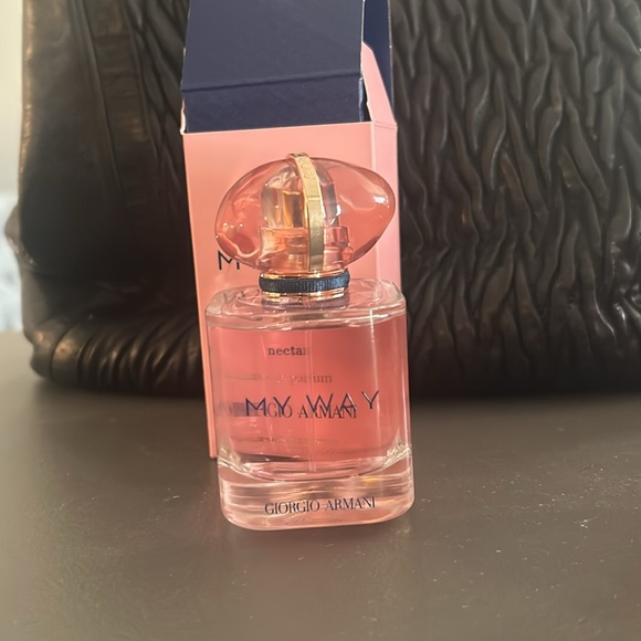 Giorgio Armani My Way Perfume by Giorgio Armani, Giorgio armani - Picture 2 of 3